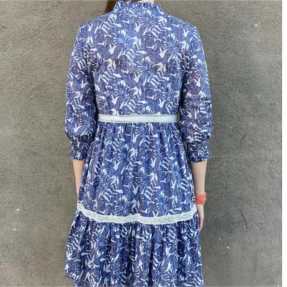 The Korner blue printed palm print and white lace dress nwot size S - Picture 2 of 9